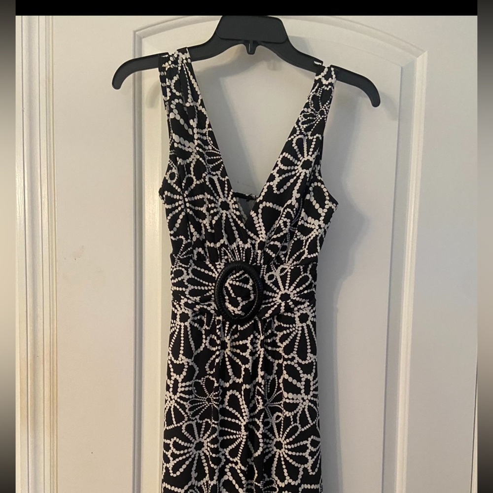 Black and white summer dress.